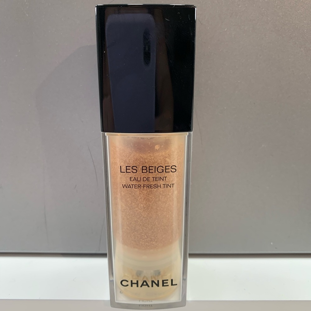 Chanel - Les Beiges Water fresh tint.